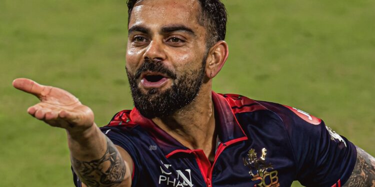 RCB vs SRH (IPL 2026): डिफेंडिंग चैंपियन आरसीबी का जीत के साथ आगाज़, सनराइजर्स हैदराबाद को 6 विकेट से हराया